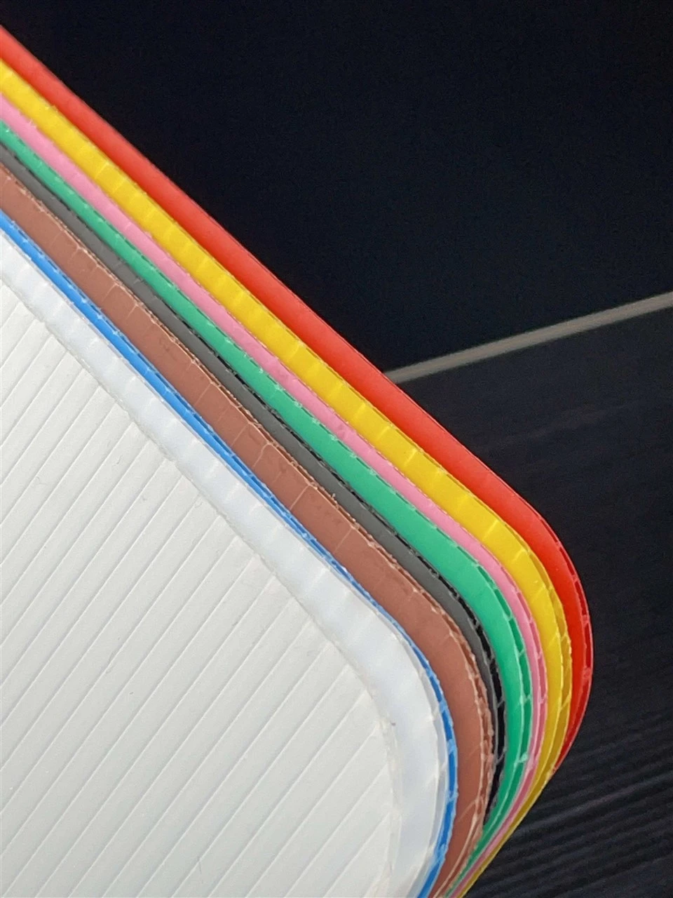 Corona-treated Corrugated Plastic Sheet